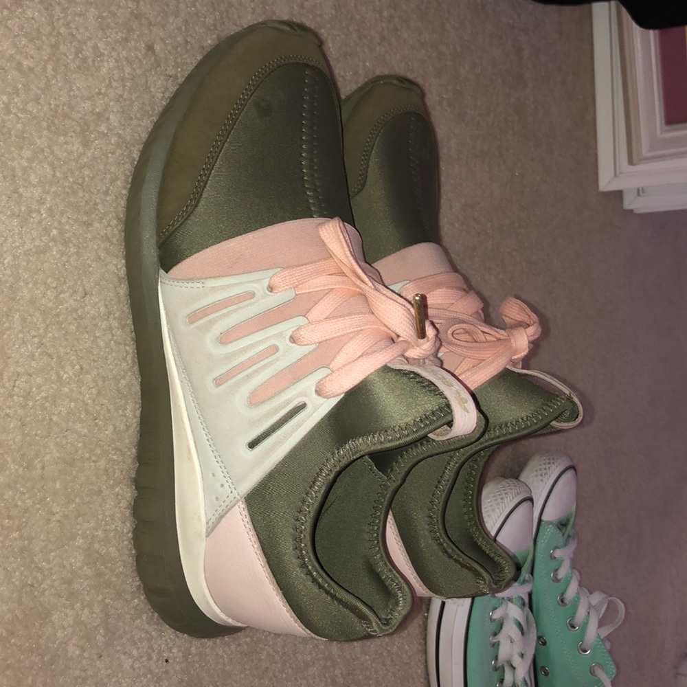 Size 10 Adidas tubulars